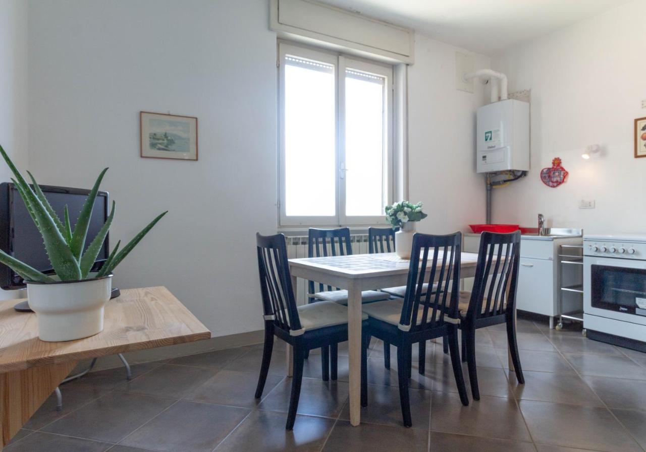 Mamma Ciccia Holiday Home - Confalonieri Манделло-дель-Ларио Экстерьер фото